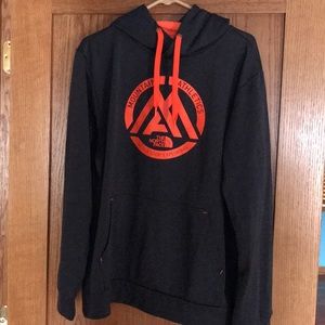 Men’s North Face Hoodie